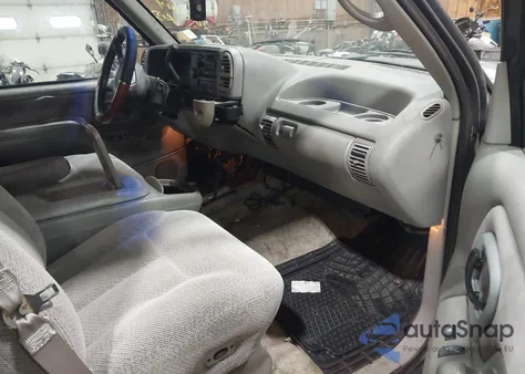 1995 GMC Yukon z USA, uszkodzony, nr VIN 1GKEK13K0SJ730768